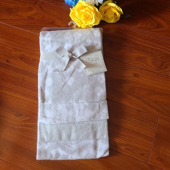 Mary Jane & Buster 4pc Recieving Blankets - Picture 1 of 5